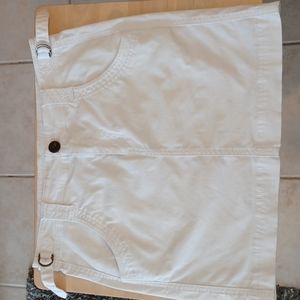Athleta white ultra mini skirt size 2 adjustable hoop tabs on sides pockets